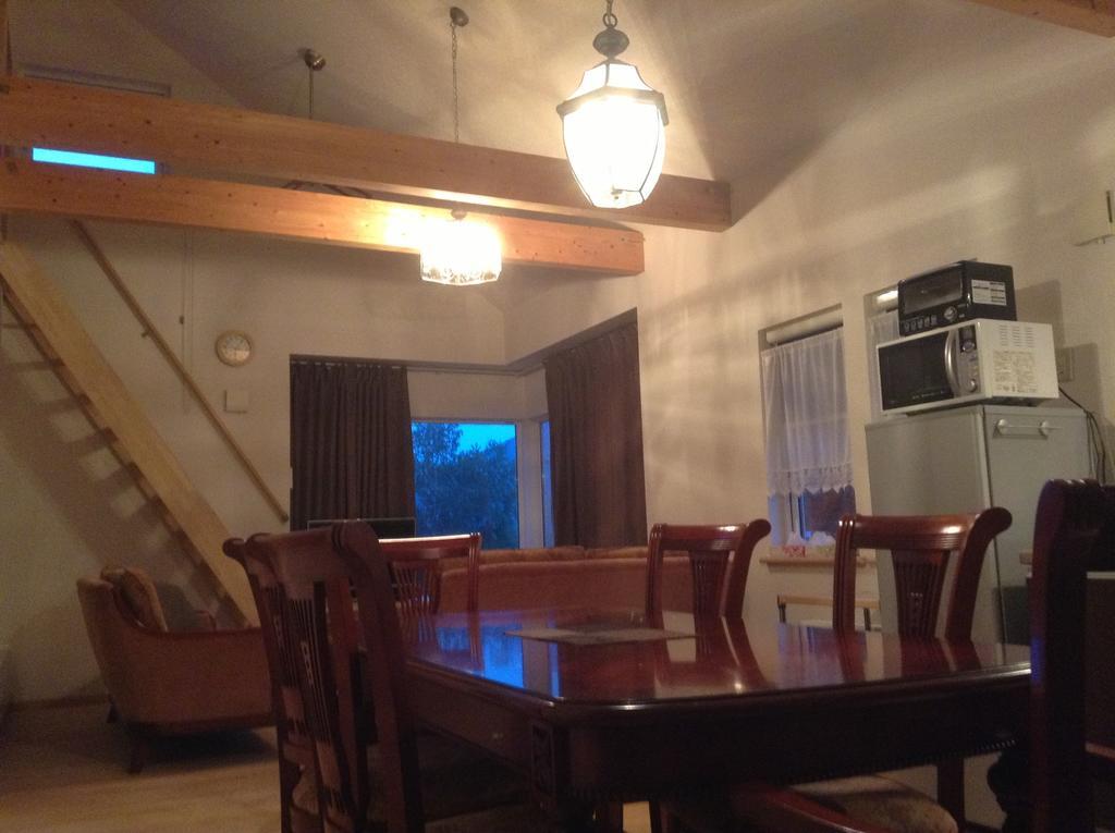 Etupirika Apartment คุตชาน ภายนอก รูปภาพ