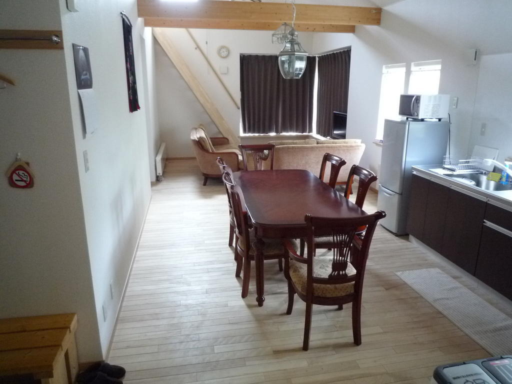 Etupirika Apartment คุตชาน ภายนอก รูปภาพ