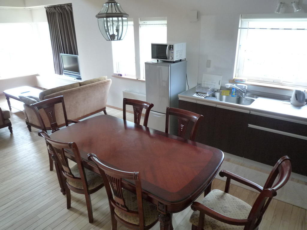 Etupirika Apartment คุตชาน ภายนอก รูปภาพ